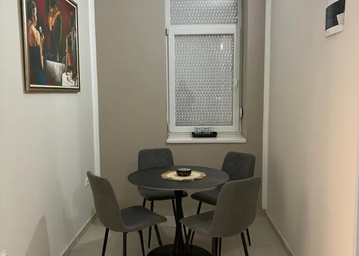 Casa Di Pino Beçkerek